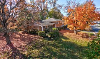 6220 ROBINWOOD Rd, Bethesda, MD 20817