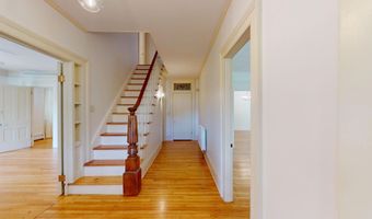 382 Hewitt Rd, Bristol, VT 05443