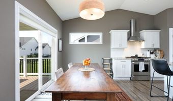 1202 NW Orchard Dr, Ankeny, IA 50023