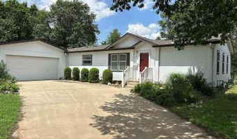 1001 N VanBuren # 5 Ave, Abilene, KS 67410