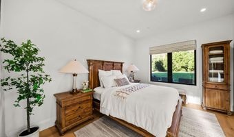 2116 Shadow Creek Dr, Agoura Hills, CA 91301