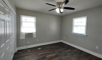 118 YORKE St B, Belle Chasse, LA 70037