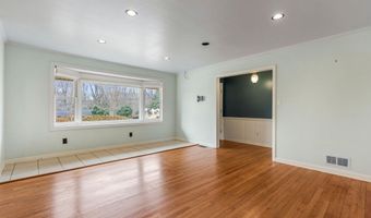 108 Duval Dr, Spartanburg, SC 29307