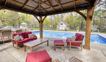 711 Benton St, Anoka, MN 55303