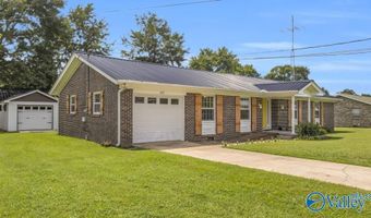 209 Noblitt St, Albertville, AL 35950