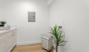 7901 Winsford, Westchester, CA 90045