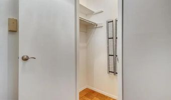 4141 N HENDERSON Rd 322, Arlington, VA 22203