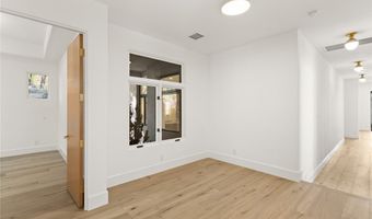 24 Soaring Bird Ct, Las Vegas, NV 89135