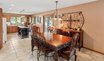 150 Lake Dr E, Annandale, MN 55302
