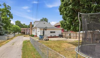702 N Van Buren St, Auburn, IN 46706