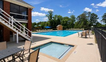 6046 Braidwood Close NW, Acworth, GA 30101