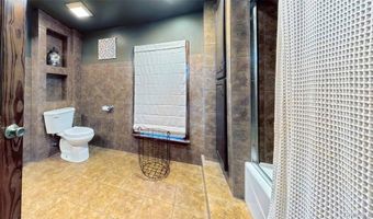 10 Stagecoach Ln, Amenia, NY 12501