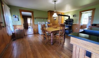 762 McLaren Hill Rd, Barnet, VT 05821