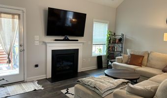 1375 Whitney Dr, Aberdeen, NC 28315