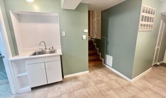 4816 DODSON Dr, Annandale, VA 22003