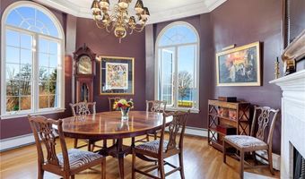 2 Harbor View Dr, Newport, RI 02840