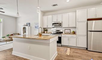 10525 Stony Bluff Dr 105, Ashland, VA 23005
