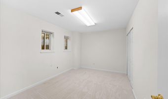 4619 MAYHUNT Ct, Alexandria, VA 22312