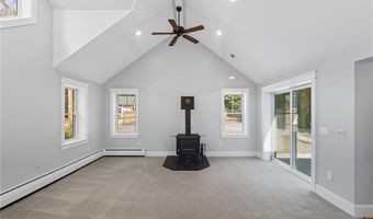 1107 Main St, Coventry, RI 02816