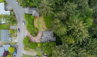 444 Tanglewood Rd, Arcata, CA 95521