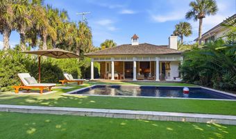 698 BEACH Ave, Atlantic Beach, FL 32233