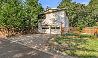 1015 Oneida Cir, Ashland, OR 97520