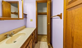 519 Country Club Dr W, Arapahoe, NC 28510