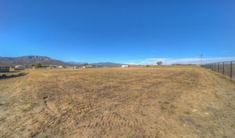 450 Comanche Ct, Aguanga, CA 92536
