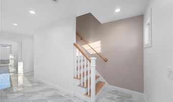 25 Scallop Shell Rd, Narragansett, RI 02882