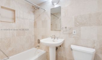 60 Park Dr C, Bal Harbour, FL 33154