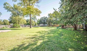 111 Moyne Dr, Abilene, KS 67410