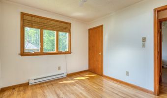 28 Farm Dr, Ashford, CT 06278