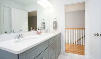 107 Orchard Ave, Middletown, RI 02842
