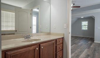 168 Putters Dr, Athens, GA 30607