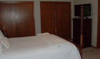 1521 S 7th St, Aberdeen, SD 57401