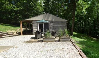 835 N Woodland Cir, Bloomfield, IN 47424