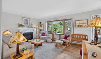 2 Perkins Ave, Amityville, NY 11701