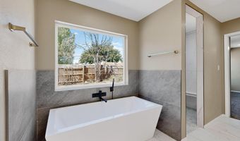 1135 Lillie Dr, Bosque Farms, NM 87068