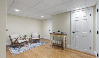 134 Kingswood Dr, Avon, CT 06001