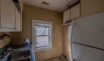 879 Jordan Rd, Autryville, NC 28318