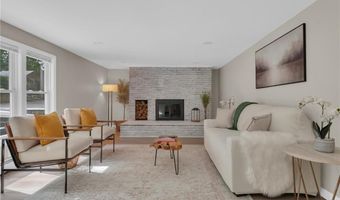 115 Hill Top Dr, Johnston, RI 02919