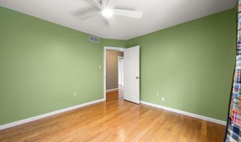 28 CLARK Rdg, Hockessin, DE 19707