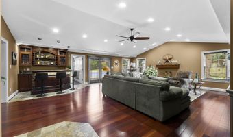 7111 CINDY Ln, Annandale, VA 22003