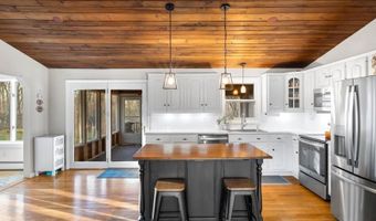 73 Airline Rd, Clinton, CT 06413