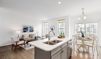 2769 Ashcombe Dr, Ann Arbor, MI 48105