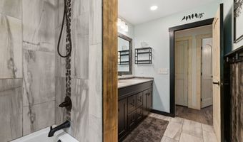 585 Valley View Heights Ln, Andrews, NC 28901
