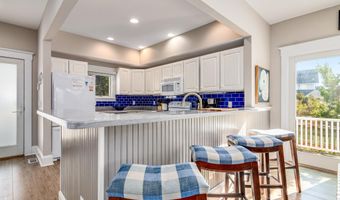811 S Bald Head Wynd # B, Bald Head Island, NC 28461