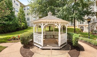 4551 STRUTFIELD Ln 4111, Alexandria, VA 22311