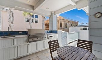2677 Garfield St, Carlsbad, CA 92008