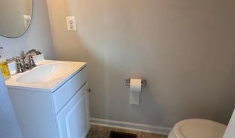 43432 APPLE ORCHARD Sq, Ashburn, VA 20148